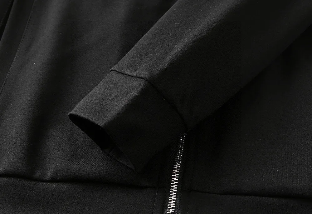 🅿️460 brand [LV Louis Vuitton] (velvet and thickened) 2025 autumn and winter new products, celebrities’ favorite fashion-flavored casual suits, clean and neat tailoring, full of urban style. Made of high-quality customized fabrics, the inner warmth is excellent, the hand feels soft and dry, and the upper body effect is crisp and stylish. The three-dimensional cutting process and the pattern are all of high standards, and the silhouette version has the right benefits! It is not tight at all, and you feel good when you wear it. So many top-quality raw materials create high-end products with unparalleled value. It is the first choice for high-end fashion people. (Size: M-4XL can wear up to 200 pounds)
